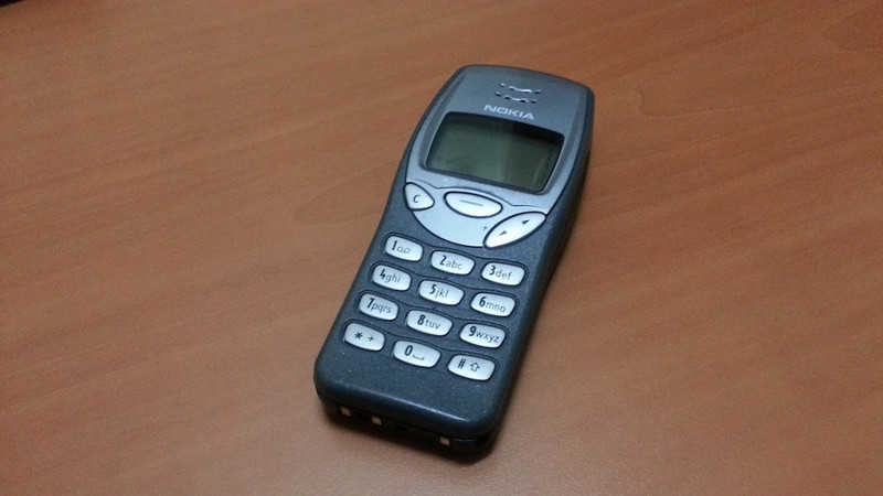1999 - Nokia 3210. мобильные телефоны, технологии