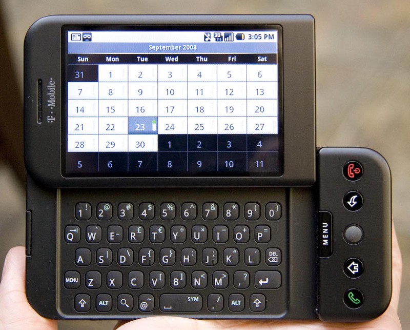 2008 - HTC Dream. мобильные телефоны, технологии