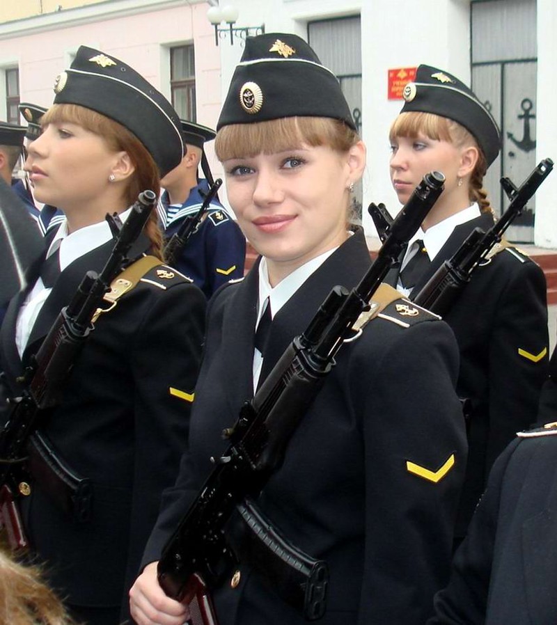 23 февраля, не только мужской праздник Армия РФ, девушки, праздник, факты