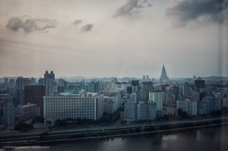 Вид на город из отеля Тоталитаризм, северная корея, фотографии