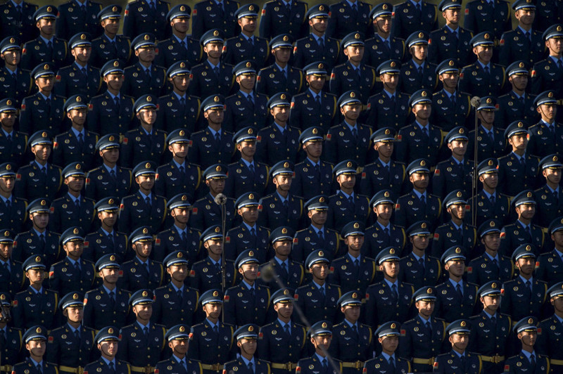 20. И снова китайские солдаты на военном параде в Пекине, 3 сентября 2015.  китай, люди, толпа