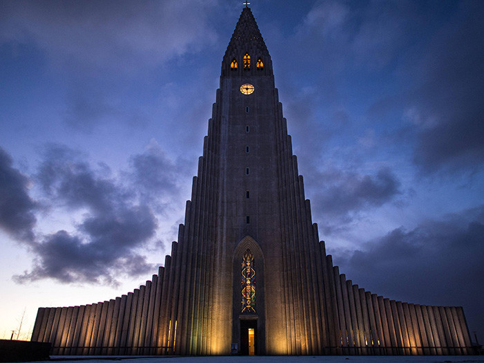 # 17 Хатльгримскиркья, Рейкьявике, Исландия архитектурные перлы, космический дизайн, необычные дома