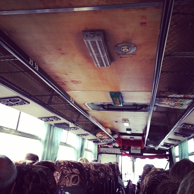 После городских автобусов мягкие сиденья Икаруса были просто сказкой автобусы, воспоминания, детство, ностальгия