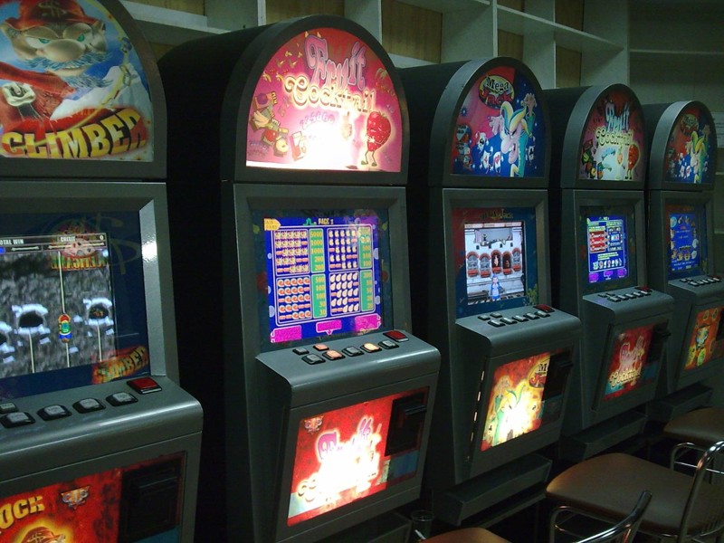 Россияне изобрели блестящий способ для обмана игорных автоматов — казино нечего им противопоставит игровые автоматы, история, казино, факты, шулер