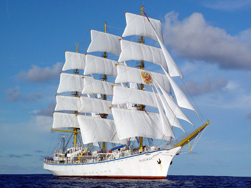 Последнее отечественное судно серии «Tall Ships» (высокое парусное судно) - "Надежда" барк, интересное, красота, парусники, фрегат