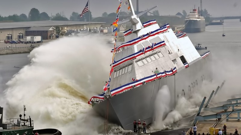 Спуск кораблей на воду Спуск кораблей на воду