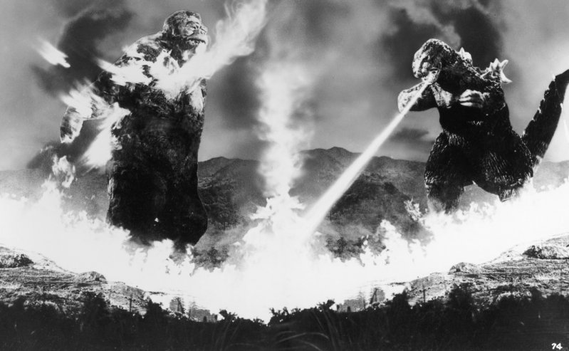 10 фильмов о битвах гигантских монстров (11 фото)