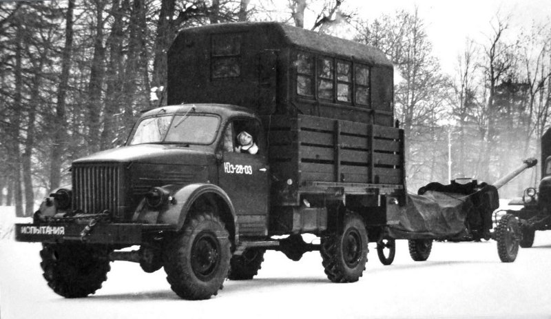 Оригинальный автопоезд в составе грузовика ГАЗ-63А и активной пушки (из архива НИИЦ АТ) авто, автопоезд
