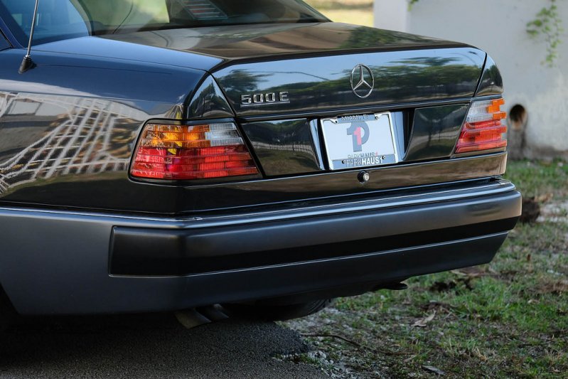 В США пустят с молотка культовый Mercedes 500E W124 500E, mercedes-benz, w124, аукцион