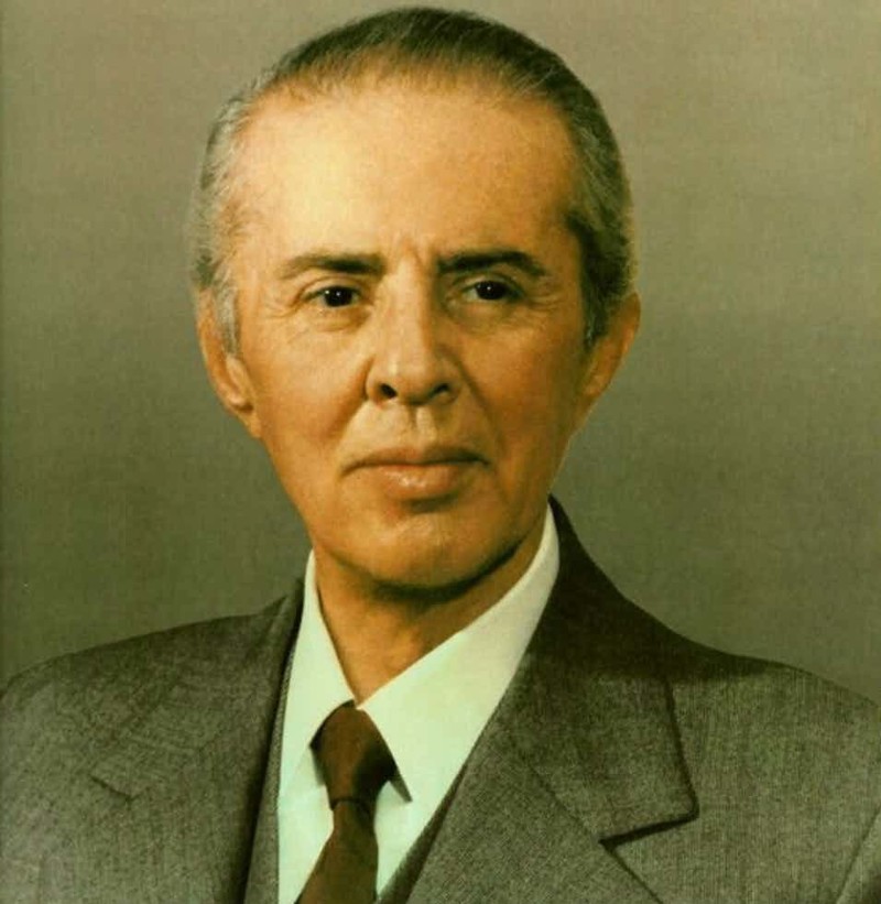 Энвер Ходжа (Албания) диктаторы, лидеры государств, лидеры стран