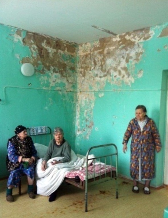 Облупленные стены, плесень, грязь и антисанитария - это всё наши отечественные больницы. больницы, россия, ужас, фото