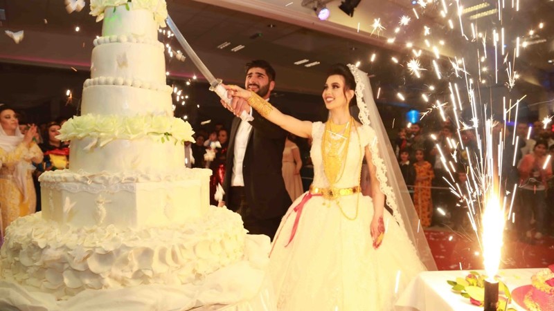Вот какой видят семью арабы: шокирующие факты о знакомстве, свадьбе и семейном укладе в ОАЭ