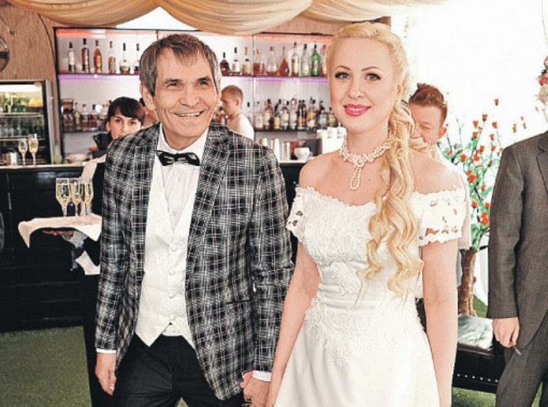 Бари Алибасов и Виктория Максимова  - разница в возрасте 40 лет знаменитости, любви все возрасты покорны, старики