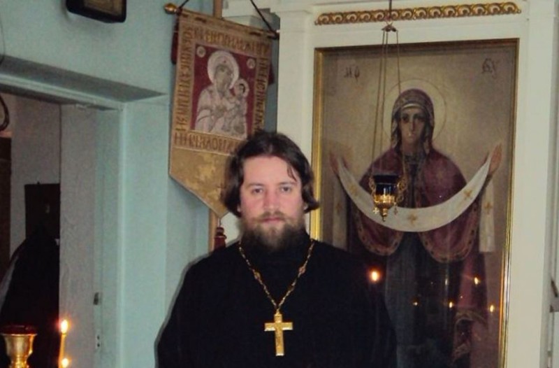 Российского священника, задержанного в витебском борделе, заподозрили в организации проституции история, проституция, священник, факты