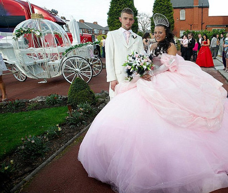 Свадьба принцессы  безвкусица, невесты, свадебные платья, свадьба, смешно, фото