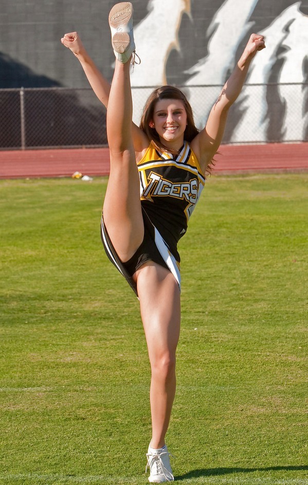 Flexible cheerleader