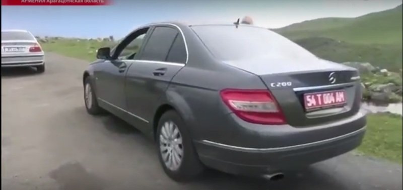 Машины сами едут в гору (гравитационная аномалия) - подборка и объяснение Машины сами едут в гору (гравитационная аномалия) - подборка и объяснение