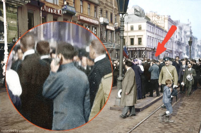 Путешественник во времени. Человек с мобильником Путешественник во времени. Человек с мобильником