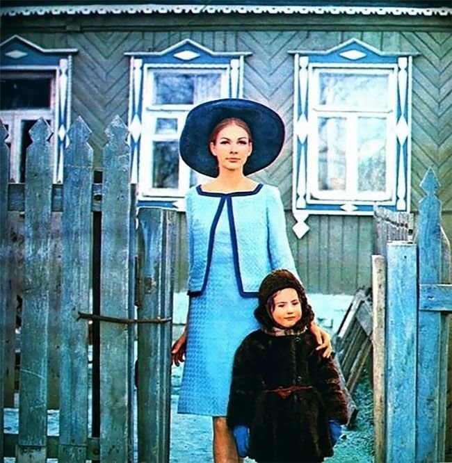 Фото Москвы в 1965 году с гостьями из будущего 1965 год, модели, москва, фото, яркая одежда