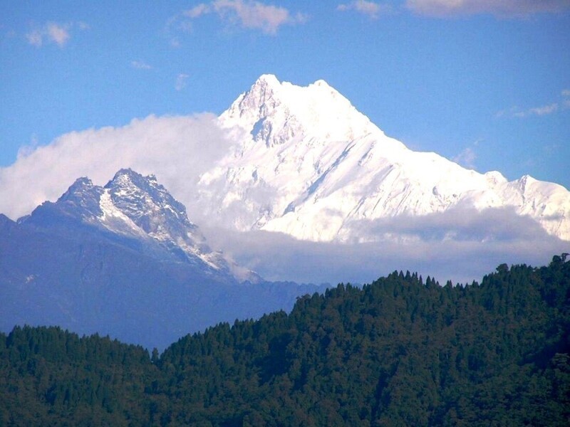 №3. Канченджанга (Гималаи) - 8586 метров.