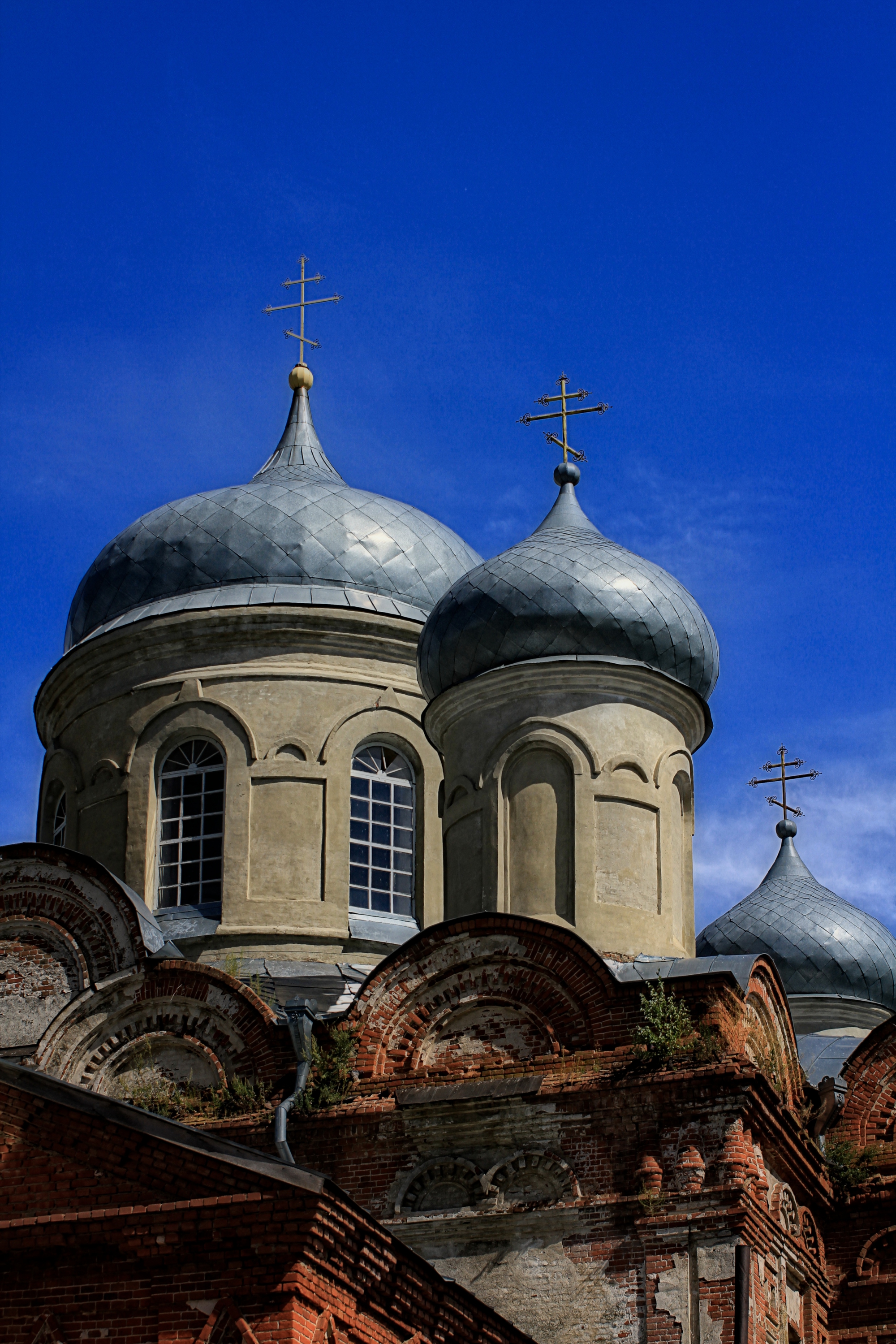 Карачан воронежской. Церковь Михаила Архангела Карачан. Карачан Воронежская область храм. Храм Архангела Михаила средний Карачан. Храм в селе средний Карачан.