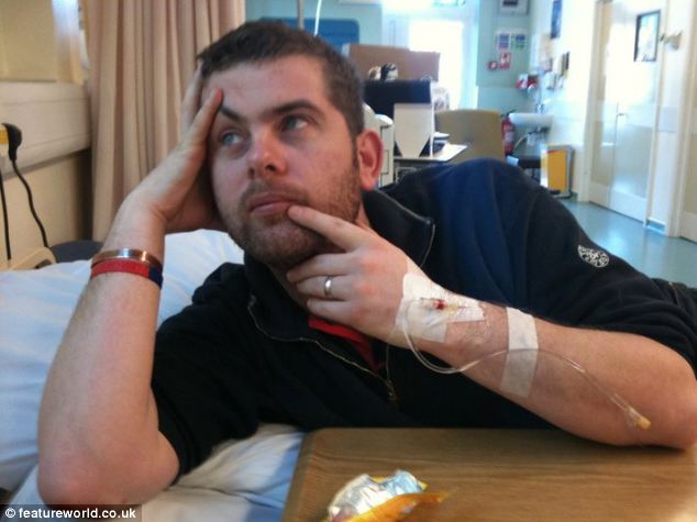 Последним желанием солдата было поддержать новорожденную дочь на руках