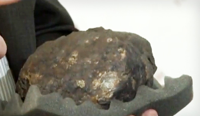 Со дна озера Чебаркуль поднят один из самых крупных метеоритов в мире