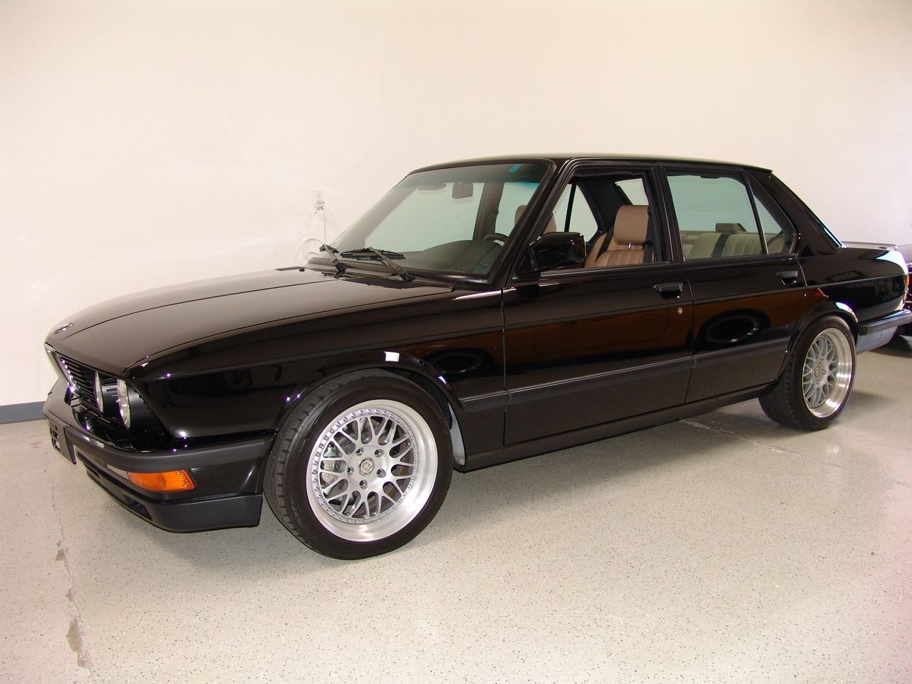 Найдено на eBay. Три классических BMW M-серии