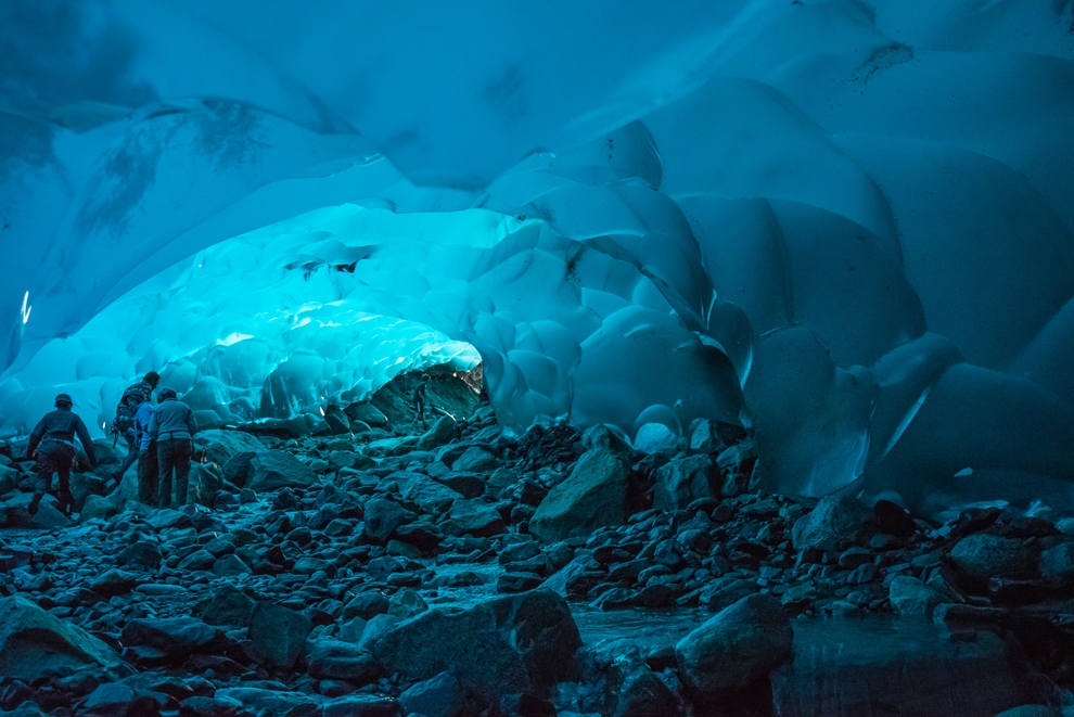 Ледяная пещера Менденхолл, Аляска