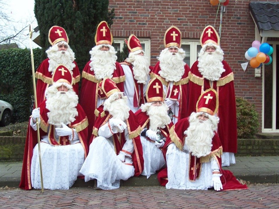 Деды морозы разных городов. Дед Мороз в Нидерландах.