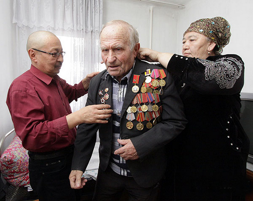  Киргизская семья приютила брошенного ветерана ВОВ