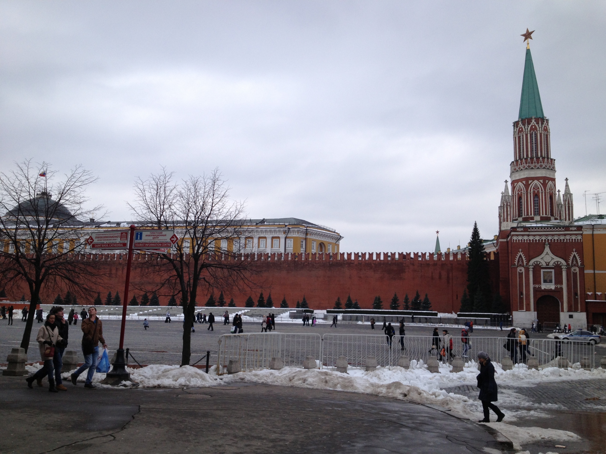 александровский сад в москве зимой