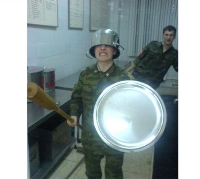 Внимание! Гроза российской армии — лейтенант Зимовец! 