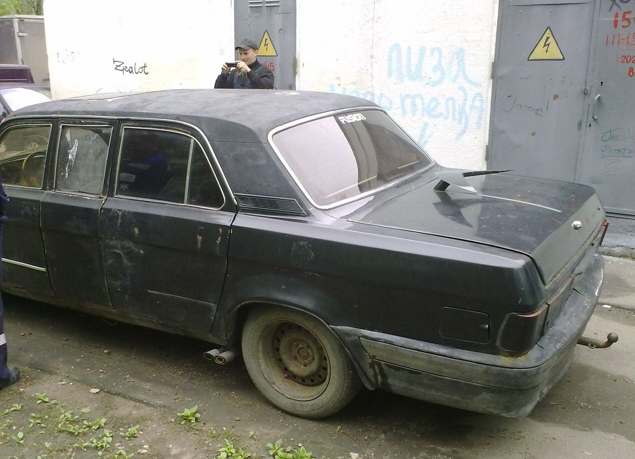 "Волга" лимузин