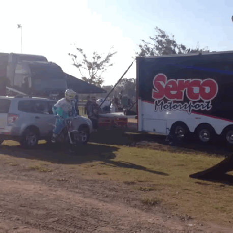 Сказали погрузить мотоцикл