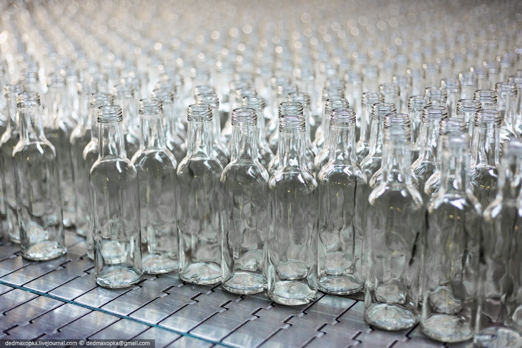 Как делают стеклянные бутылки