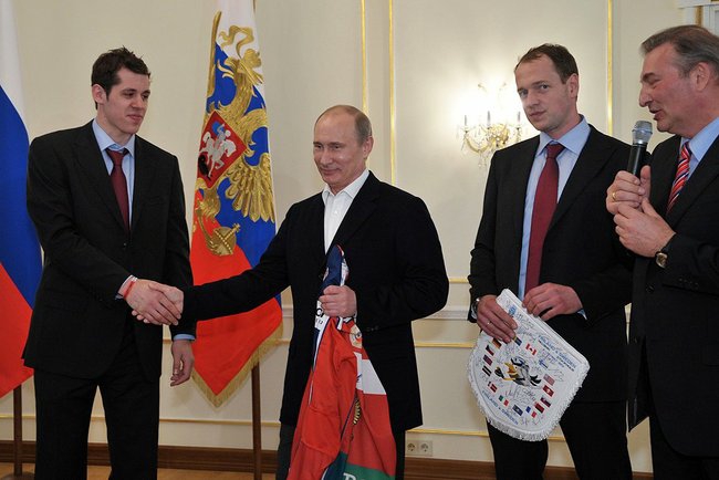 Путин наградил Знарка и Витолиньша орденами.