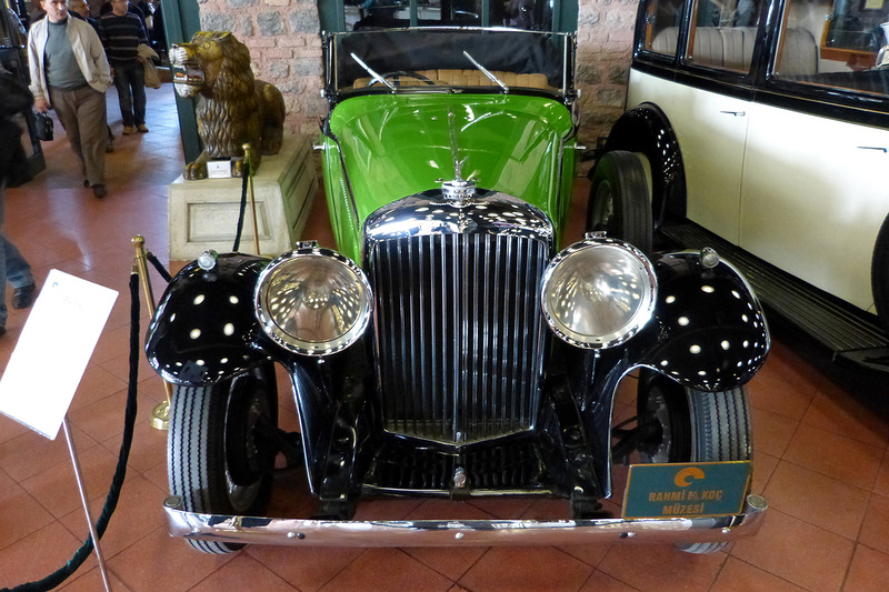 Автомобили в Стамбульском техническом музее