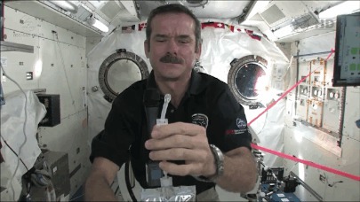 Особенности жизни космонавтов в космосе в познавательной анимации