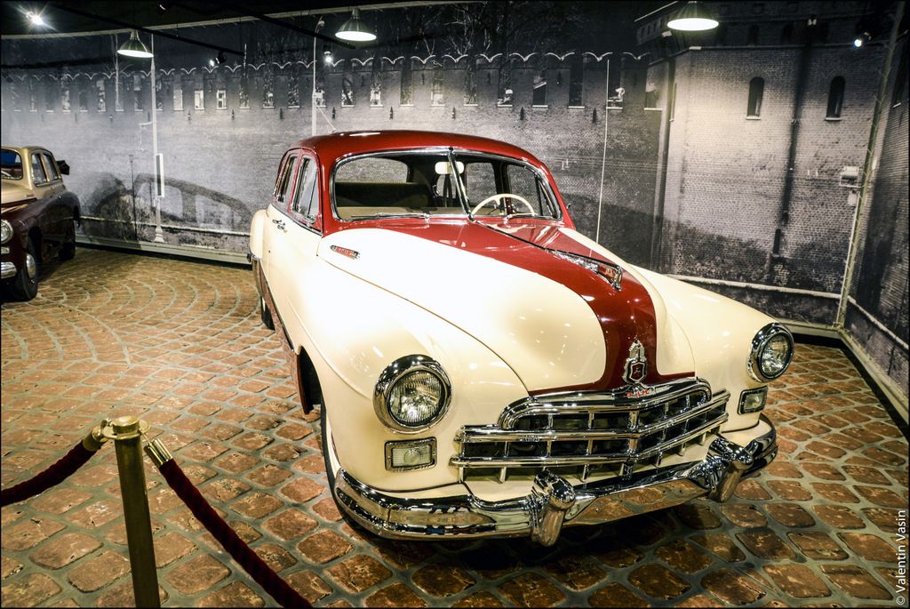 Музей ретро автомобилей в Москве