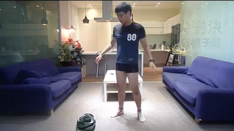 Как надеть штаны без рук