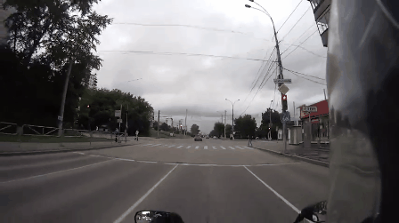 Подборка ситуаций на дорогах  в гифках Подборка ситуаций на дорогах  в гифках