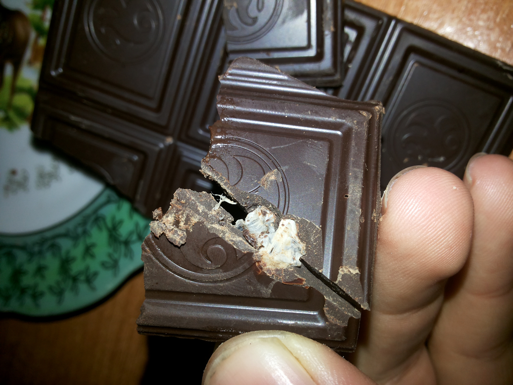 Сюрприз шоколадка. Шоколадки Казахстан маленькие. Размер шоколадки Казахстан большой. Шоколад Казахстан картинки. Шоколадка Казахстан фото.