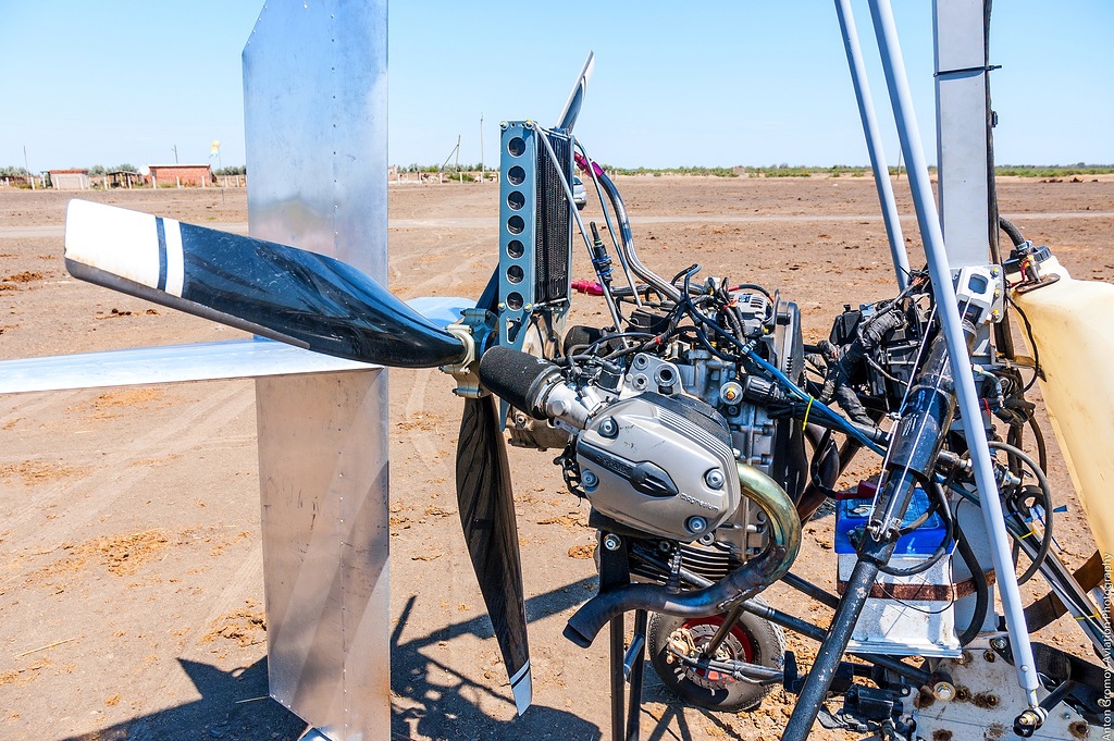 Самодельный летательный аппарат с мотоциклетным двигателем