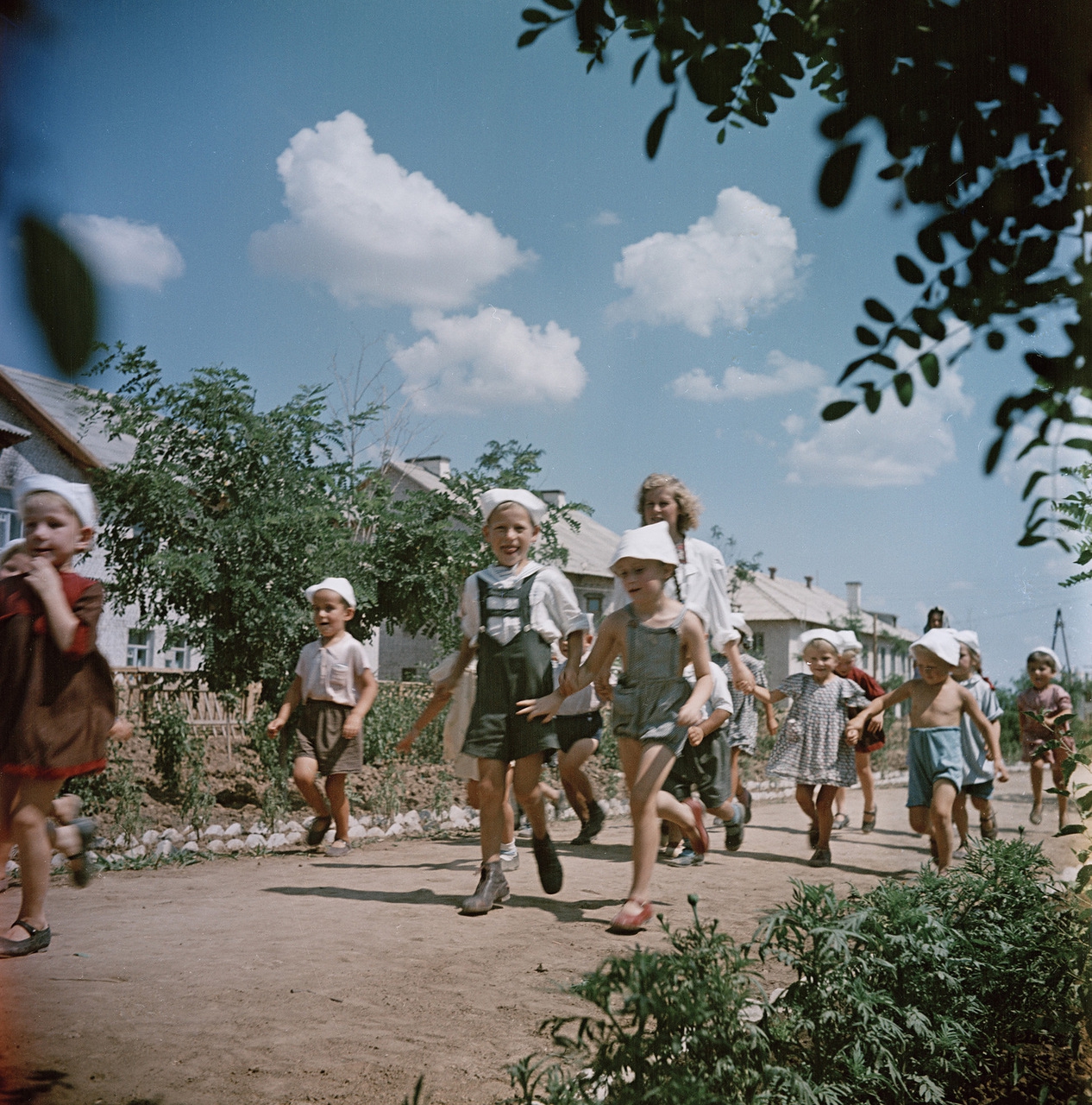 Советские люди как дети. Фотограф семён Осипович Фридлянд дети. Советские дети летом. Лето 1940.