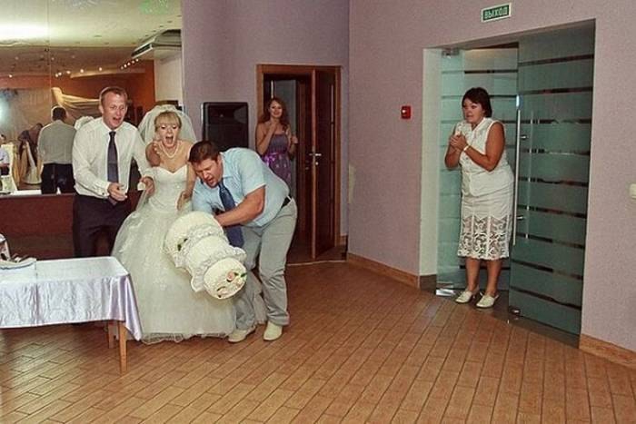 Смешные и идиотские свадебные фото от Miralanim за 18 августа 2014 маразм, невеста, свадьба, фото