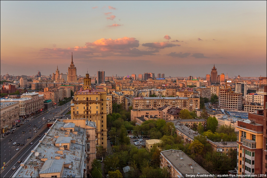 Высота москва. Москва с высоты птичьего полета панорама. Московские крыши. Виды крыш. Вид с крыши Москва.