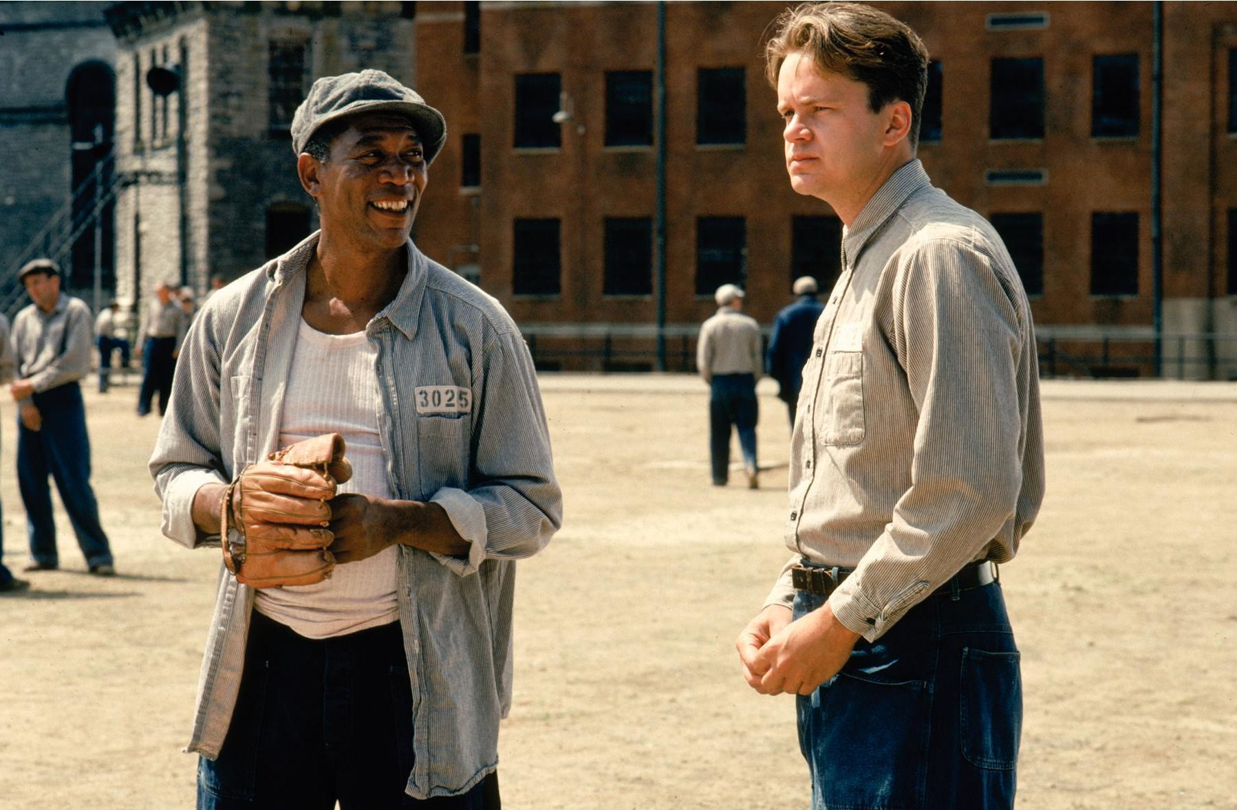 http://cdn.fishki.net/upload/post/201410/06/1312041/the-shawshank-redemption-01.jpg