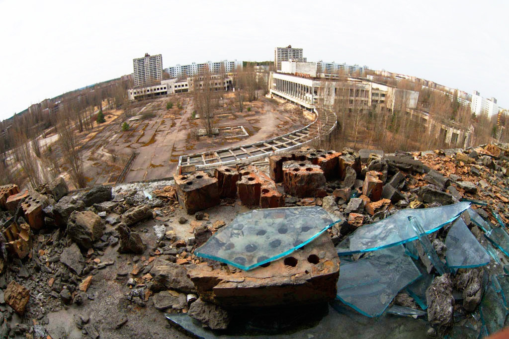 Город после взрыва. Припять город призрак. Город Чернобыль после взрыва. Город Припять Чернобыль после взрыва.