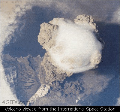 Вид вулкана из космоса